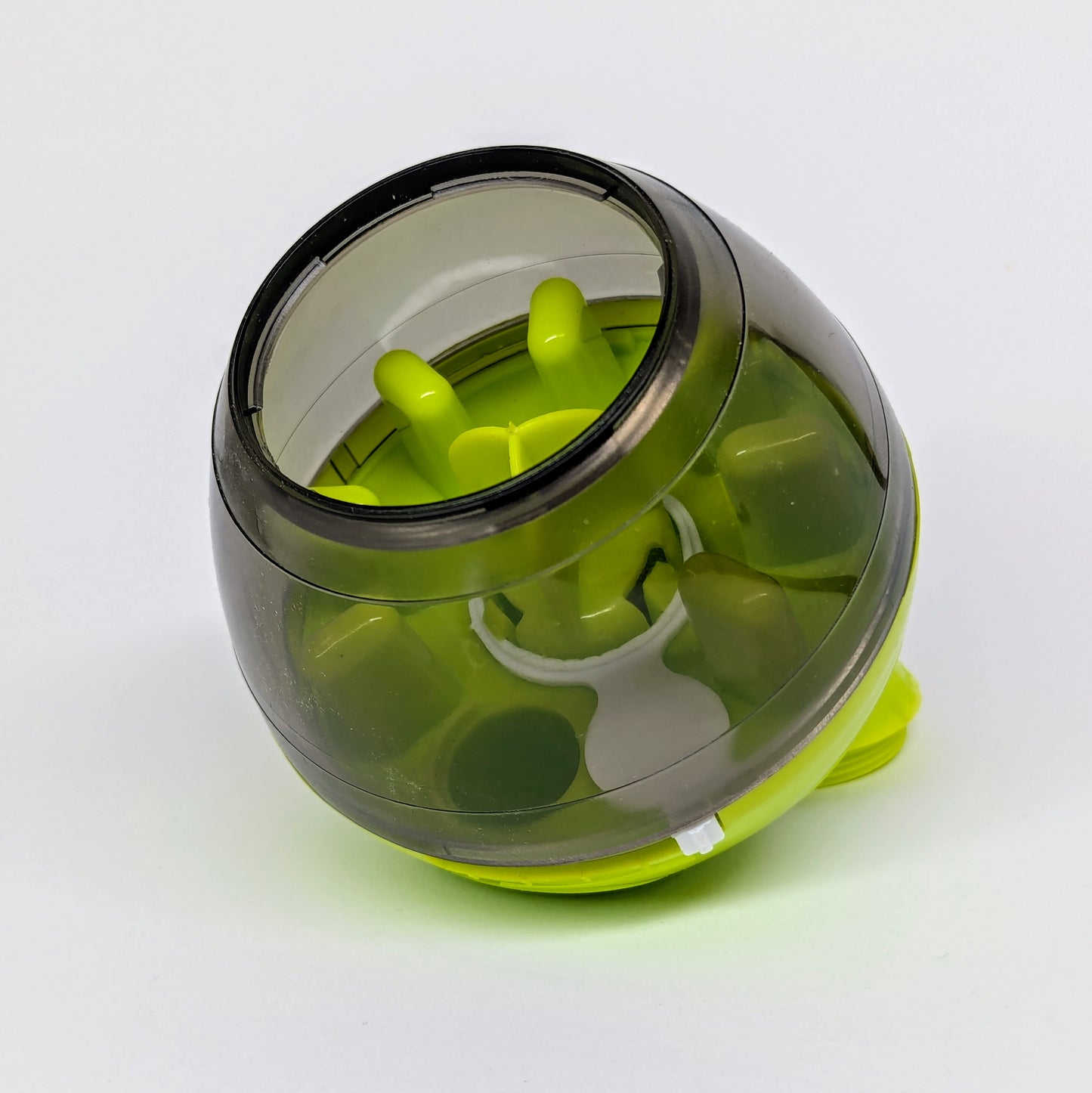 PAWSUPREMACY - Smart Dog Treat Ball Interactive Puzzle Feeder Slow Food Dispenser Toy for Mental Stimulation