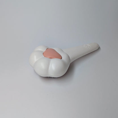 PAWSUPREMACY - Paw Shape Self Cleaning Cat Brush One Click Hair Removal Tool for Cats and Dogs